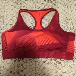 70. Gap Fit Sports Bra M